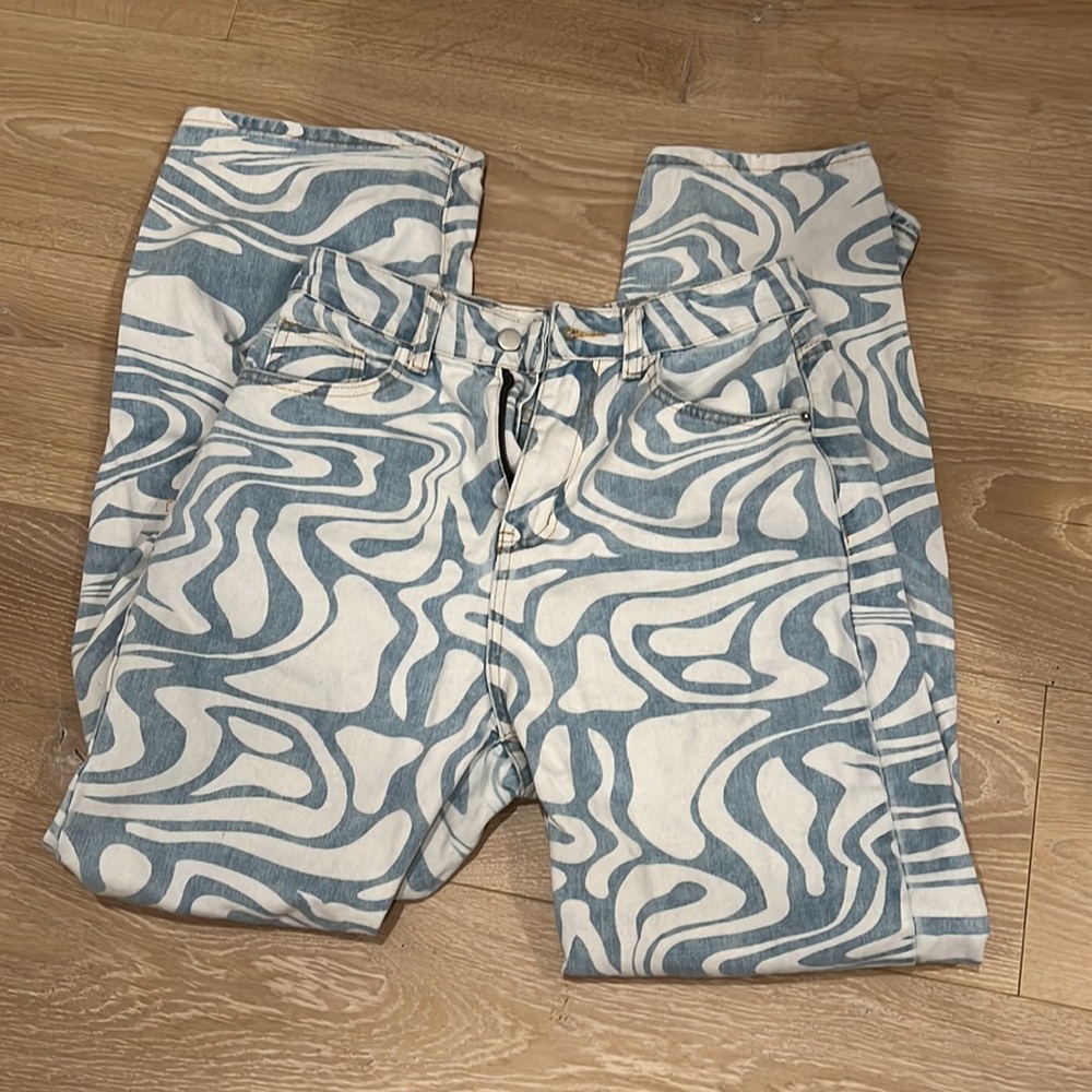 Shein Printed Pants - Picture 3 of 3
